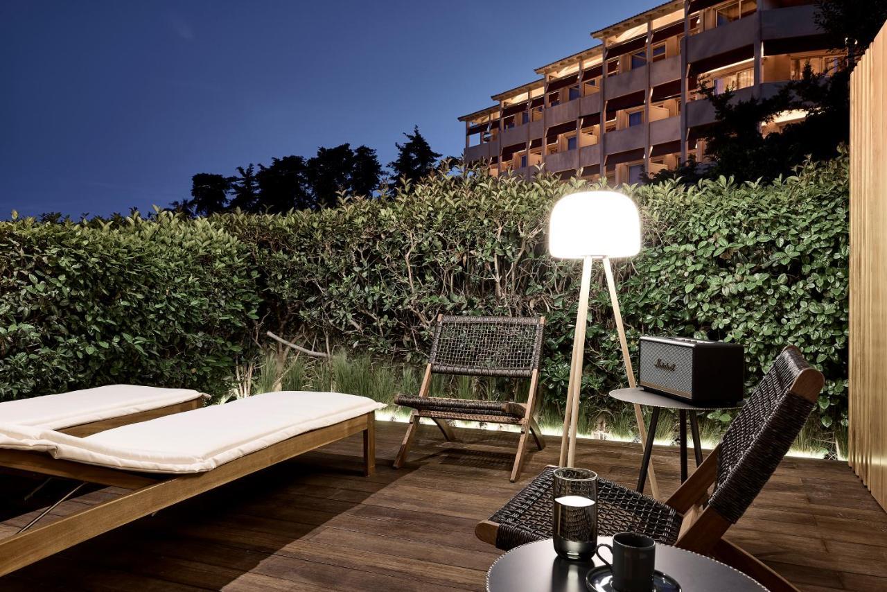 Icon Suite Athens Exterior photo